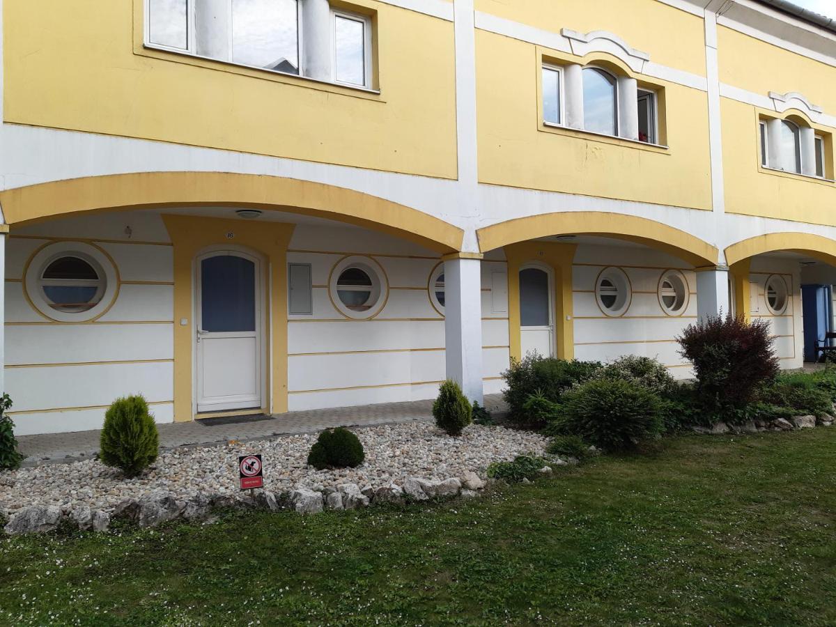 Thermal Garden Mosonmagyarovar Exterior photo